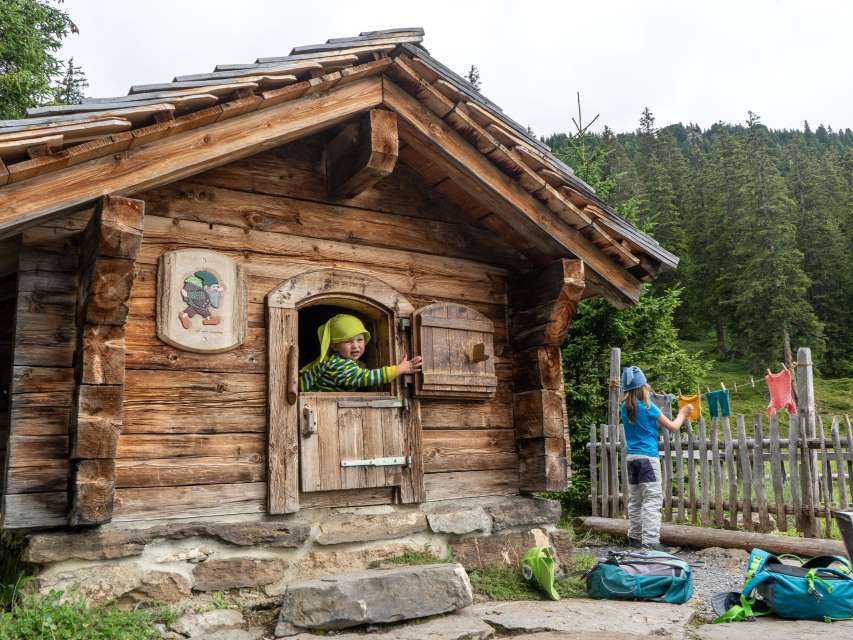 Ein Abenteuerspielplatz, ein Zwerg Namens Muggestutz und eine süsse Versuchung